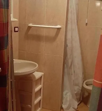 Monolocale Алкамо